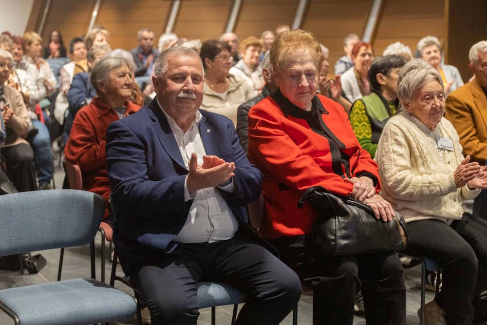 Hírmodó A Béresalapítványról Html M576657cf.jpg